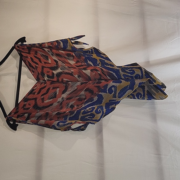 Lovely Apostrophe Sleeveless Top (M) - Picture 3 of 10